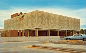 ROSWELL NEW MEXICO~FEDERAL BUILDING & U.S. COURT HOUSE~1960s POSTCARD PONTIAC?