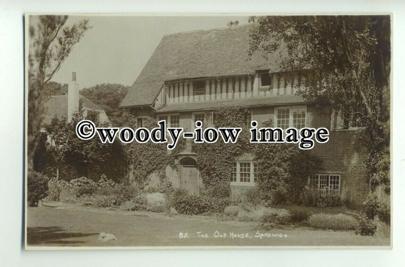 tp8849 - Kent - The Old House, Garden, and Cat, in Sandwich - postcard 