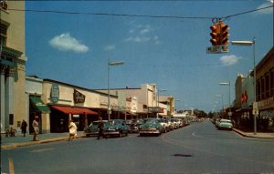 Sarasota Florida FL Classic 1950s Cars 1950s Street Scene Vintage Postcard