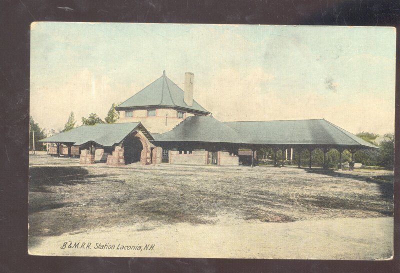 LACONIA NEW HAMPSHIRE NH B&M RAILROAD DEPOT TRAIN STATION VINTAGE POSTCARD