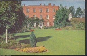 Worcestershire Postcard - Burford House Garden, Nr Tenbury Wells   RT343