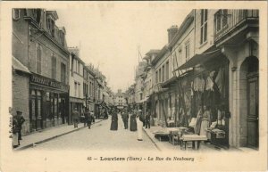 CPA LOUVIERS-La Rue du NEUBOURG (43418)