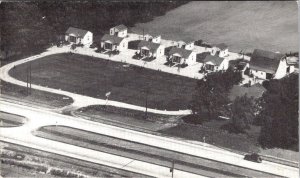 Lafayette, IN Indiana GREEN ACRES MOTOR COURT Roadside~US 52 Motel  B&W Postcard