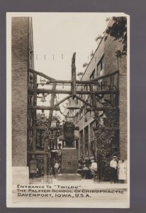 Davenport IOWA RPPC c1920 PALMER SCHOOL OF CHIROPRACTIC Entrance to TWILDO IA