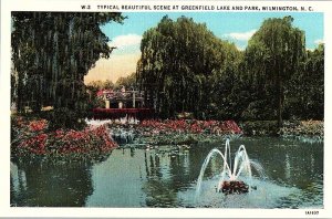 Postcard FOUNTAIN SCENE Wilmington North Carolina NC AJ2248