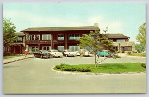 Wheeling West Virginia~Oglebay Park~Wilson Lodge Resort~Cars~1950s Postcard
