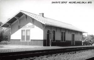 Mooreland Oklahoma 1970 Santa Fe train depot real photo pc Z42410