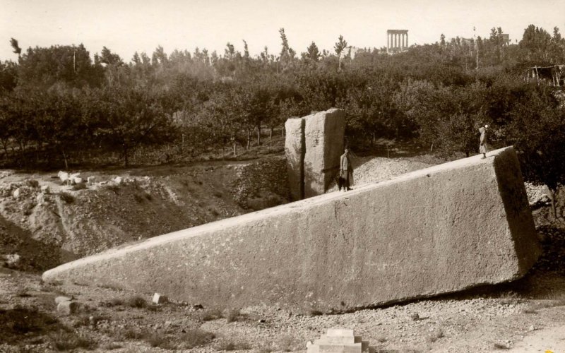 Lebanon - Baalbek. The Ancient Quarry.  *RPPC