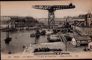 Brest. - Port Militaire. - Vue prise du Grand Pont.  PC