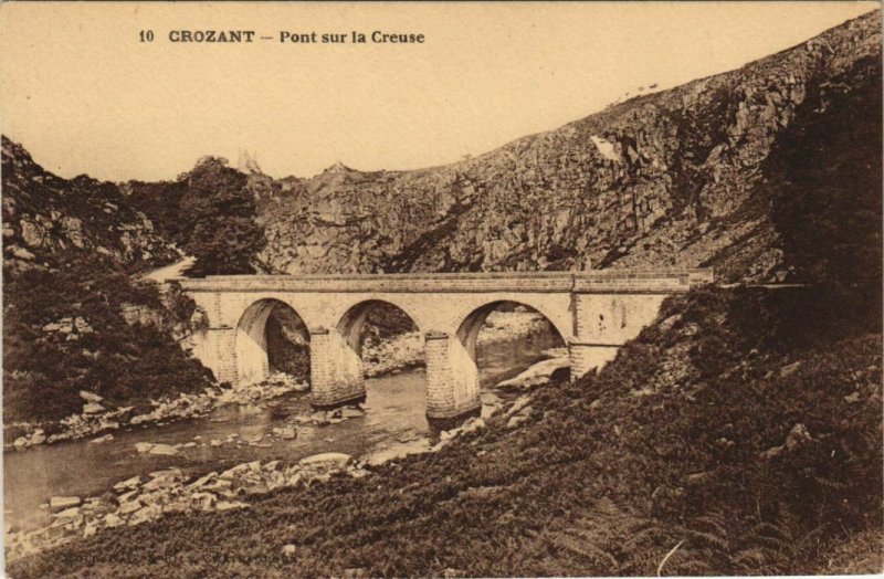 CPA CROZANT Pont sur la Creuse (1144416)