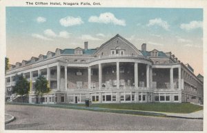 NIAGARA FALLS , Ontario , Canada , 1900-10s ; The Clifton Hotel