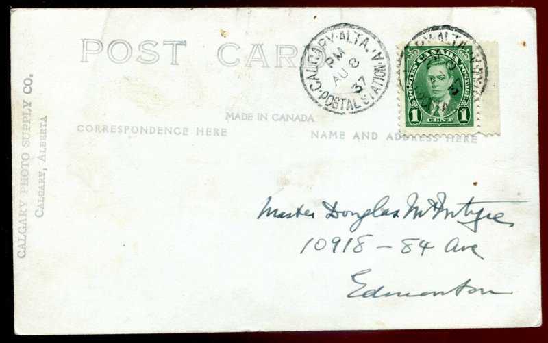 h5183 - CALGARY STAMPEDE 1937 Chuck Wagon Race. Real Photo Postcard