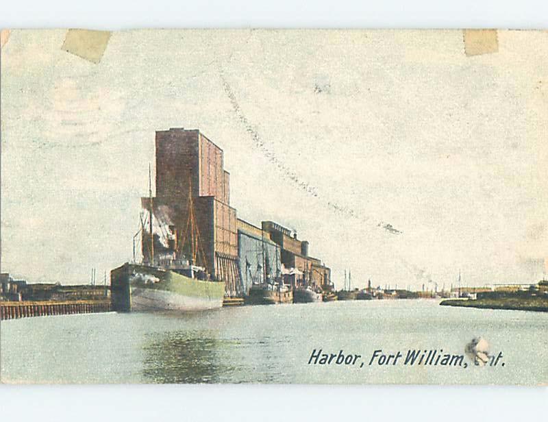 Divided-Back SHIP BOATS DOCKED IN HARBOR Fort William - Thunder Bay ON F4606