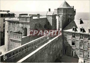 Modern Postcard St Malo Chateau in the Quic Groigne and Petit Donjon