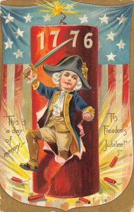 JULY 4TH HOLIDAY COLONIAL DYNAMITE PATRIOTIC EMBOSSED TUCK POSTCARD (c. 1909)