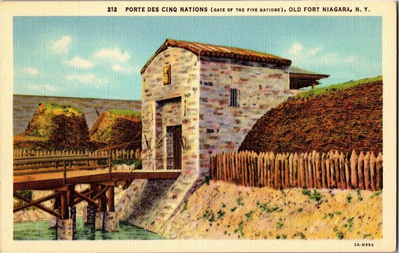 Porte Des Cinq Nations Old Fort Niagara NY Vintage Postcard Q15