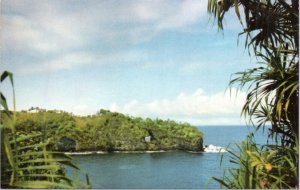 Postcard Hawaii - Onomea Arch on the Hamakua Coast Near Hilo