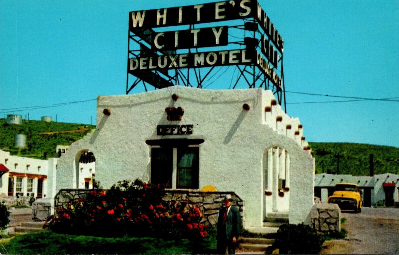 New Mexico White's City Deluxe Motel