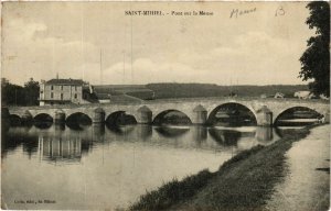 CPA St-MIHIEL - Pont sur la Meuse (631126)