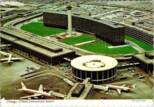 IL, Illinois  CHICAGO-O'HARE INTERNATIONAL AIRPORT & Hilton Hotel  4X6 Postcard