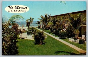 St. Petersburg  Florida  The Mariner Apartment Building   Postcard