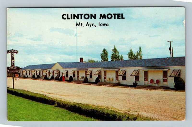 Mt Ayr IA, Clinton Motel, Iowa Chrome Postcard