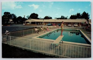 Vintage Postcard Bryant Town Motel Outdoor Swimming Pool Newport Tennessee TN