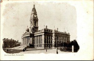 Hampshire postcard - Town Hall, Portsmouth VINTAGE - PC POSTED