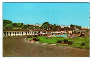 HAGERSTOWN, Maryland MD ~ Roadside COLONIAL MOTEL & RESTAURANT c1970s  Postcard