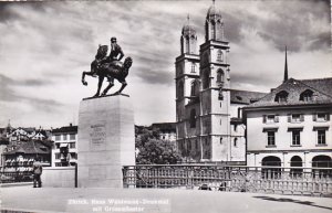 Switzerland Zurich Hans Waldmann Denkmal mit Grossmuenster Photo