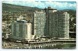 1960s WAIKIKI YACHT HARBOUR KOKO HEAD ILIKAI HOTEL BOATS AERIAL POSTCARD P2089