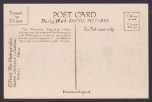 GREAT BRITAIN, Postcard, The Worcesters going into action, WWI