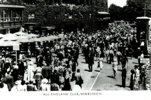 Tennis Fans Arriving At All England Club Wimbledon Rare Real Photo Postcard