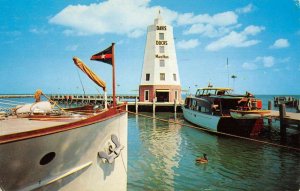 Marathon Florida Davis Docks Lighthouse Vintage Postcard KK1745
