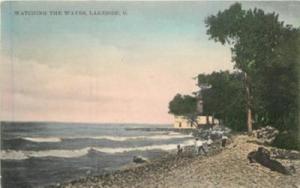 HAND COLORED LAKESIDE, OHIO Watching the waves POSTCARD