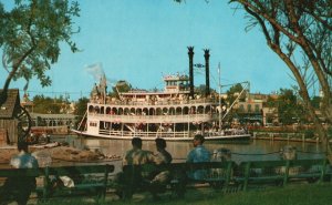 Vintage Postcard Nostalgic Ride Down Rivers Of America Mark Twain Frontierland