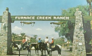 Furnace Creek Ranch, Death Valley, Cal. Vintage Postcard P106