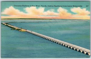 c1940s Key West, Fla Looking Southwest Highway from Matecumbe Novelti-Craft A204