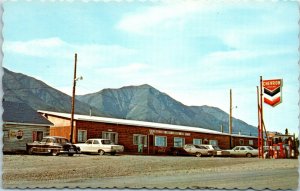 1950s Destruction Bay Lodge Kluane Lake Alaskan Highway Chevron Sign Postcard