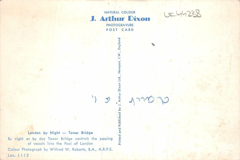 uk44238 tower bridge london by night uk