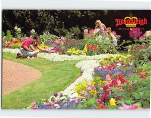 Postcard Woodleigh Gardens, Woodleigh Replicas, Burlington, Canada