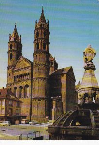 Germany Worms Siegfriedbrunnen und Dom