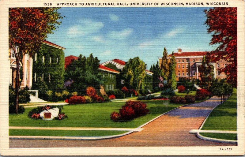 Vtg 1930s Agricultural Hall University Of Wisconsin Madison WI Linen Postcard