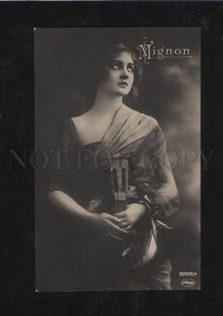 069510 Lady MIGNON w/ MANDOLIN vintage PHOTO