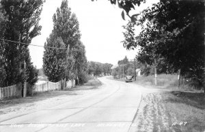 RPPC ROAD SCENE LILY LAKE MCHENRY ILLINOIS REAL PHOTO POSTCARD (c. 1940s)