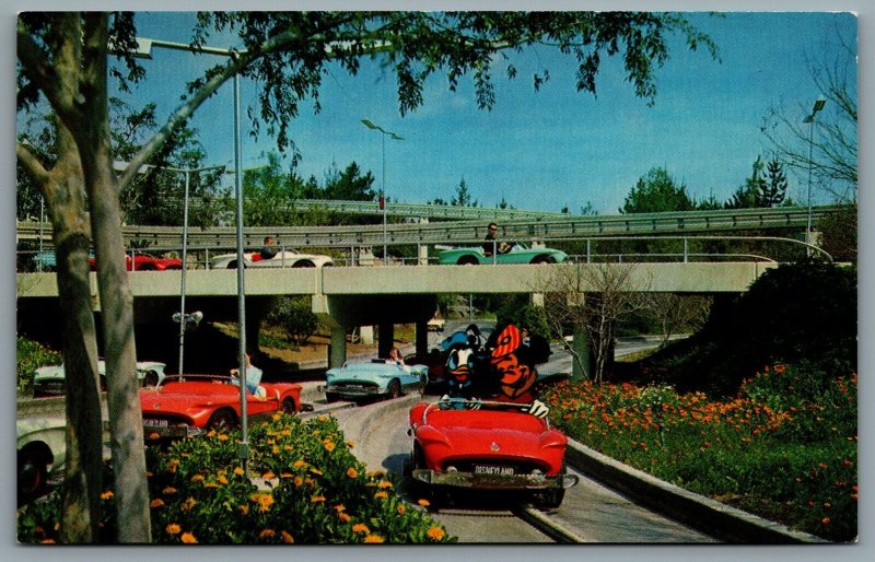 Postcard Anaheim CA c1967 Disneyland Tomorrowland Super Autopia Defunct 1-331