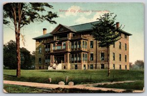 Warren Ohio~Warren City Hospital~Nurse on Steps~1910 Postcard