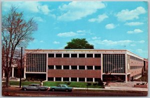 Bridgeport Connecticut 1950s Postcard University Of Bridgeport Class Room Bldg