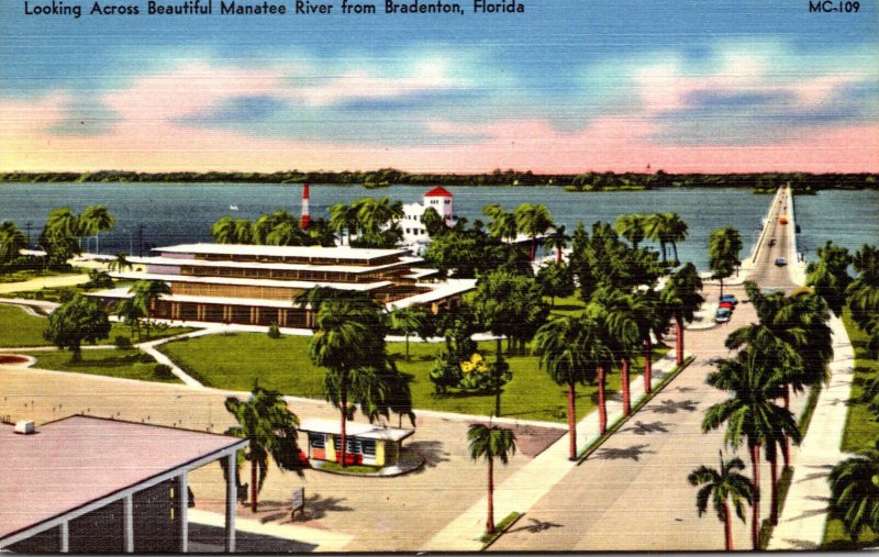 Florida Bradenton Looking Across Beautiful Manatee River