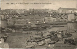 CPA BREST Le Pont National Debarquement des Permissionnaires (143700)